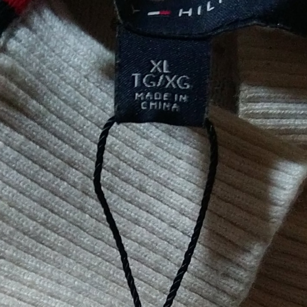 Sweater - Picture 3 of 3